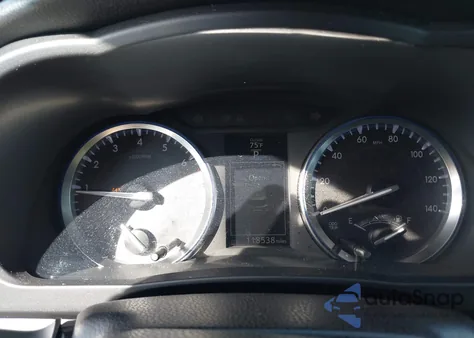 2015 Toyota Highlander Limited Platinum V6 from USA, damaged, VIN 5TDDKRFH1FS203692